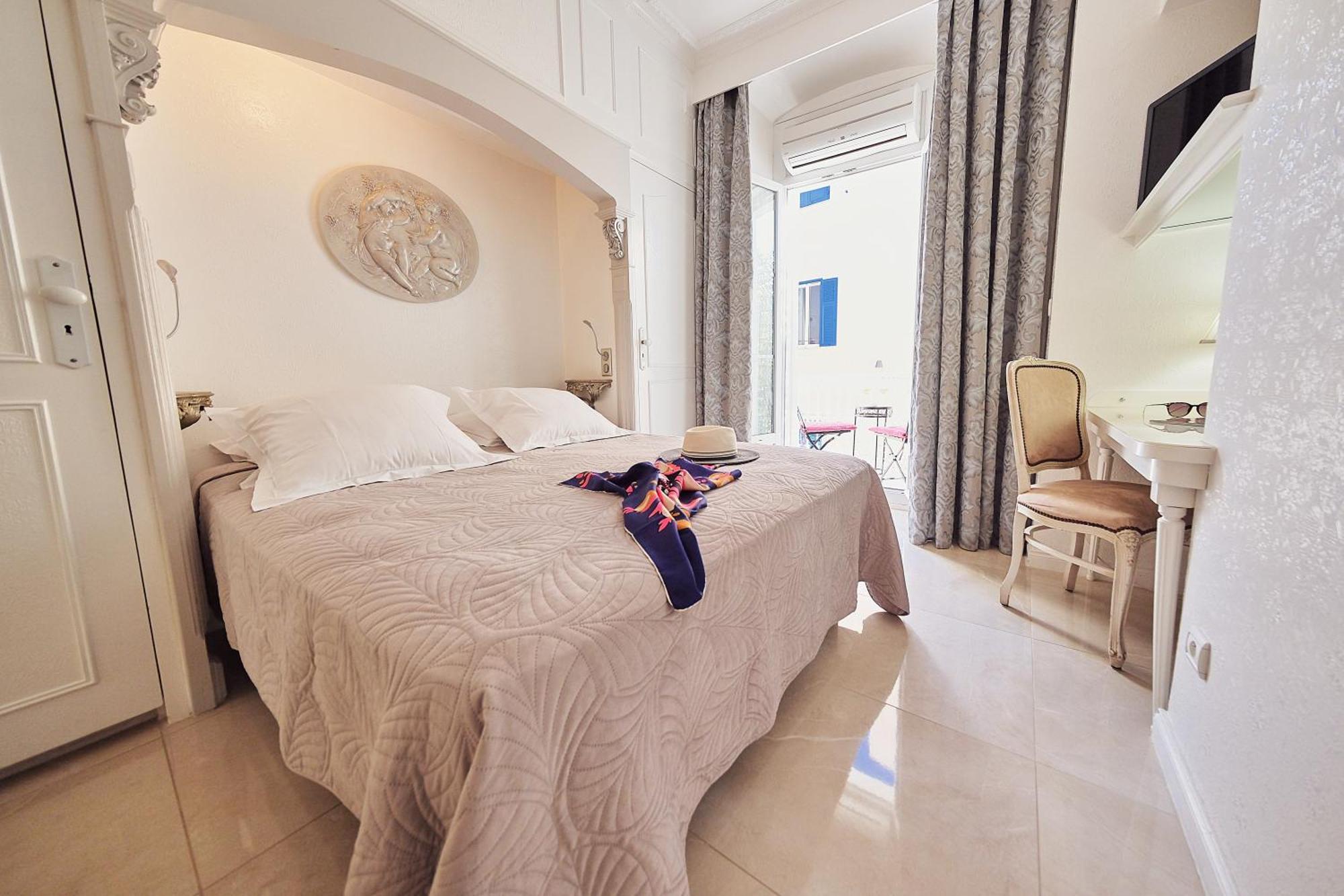 Le Magnolia Hotel Calvi  Ngoại thất bức ảnh