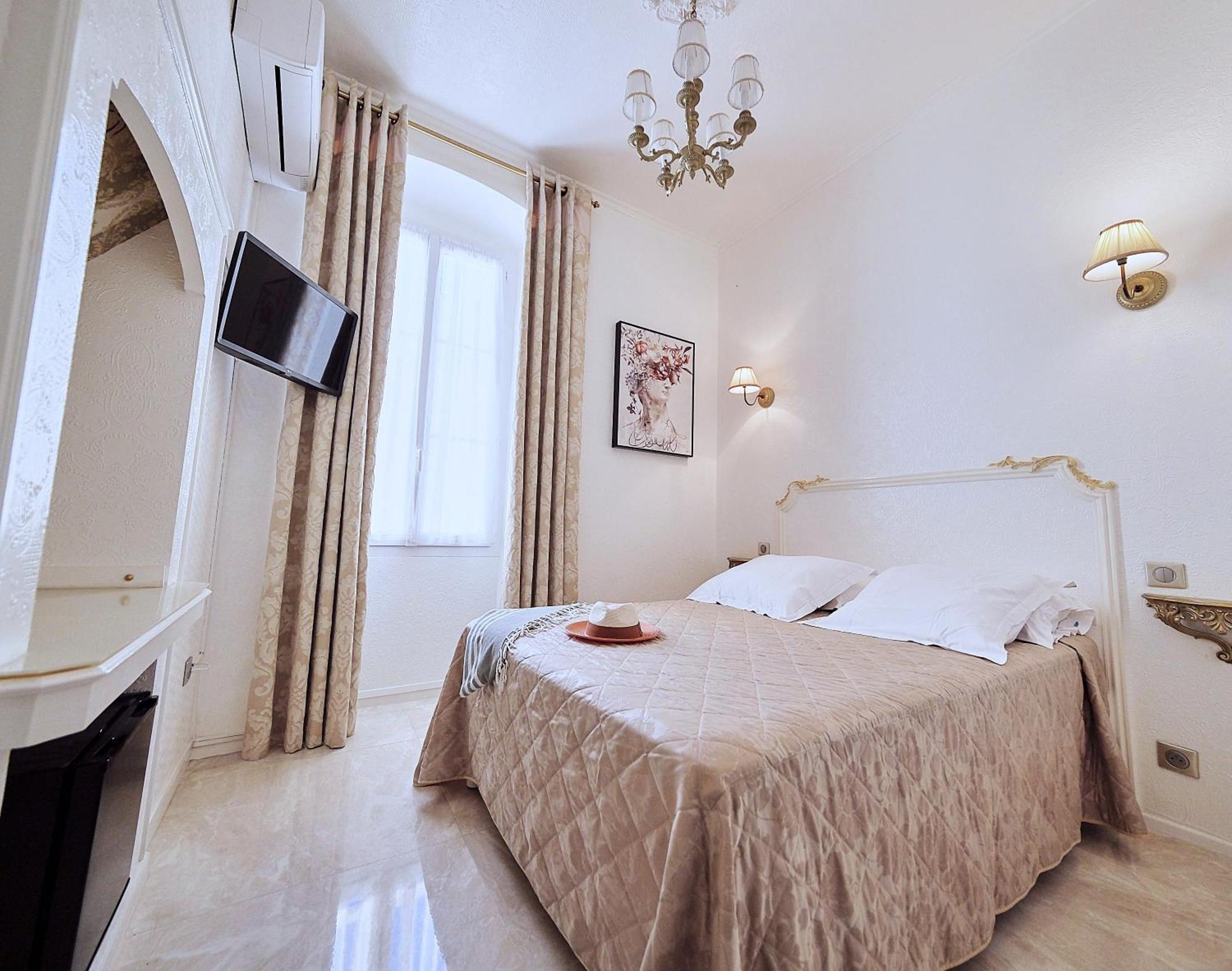 Le Magnolia Hotel Calvi  Ngoại thất bức ảnh