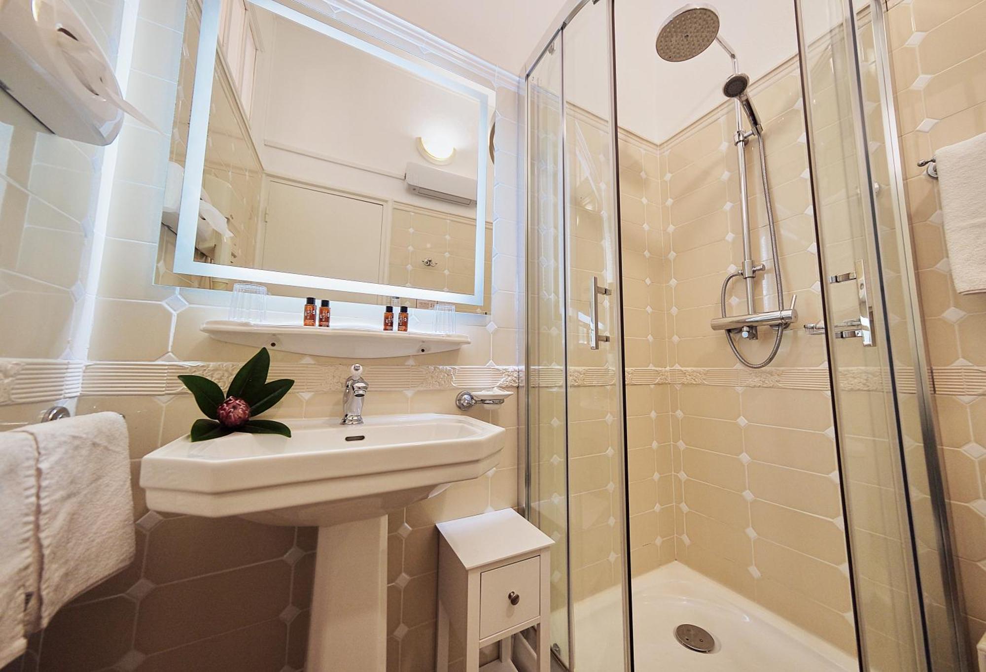 Le Magnolia Hotel Calvi  Ngoại thất bức ảnh