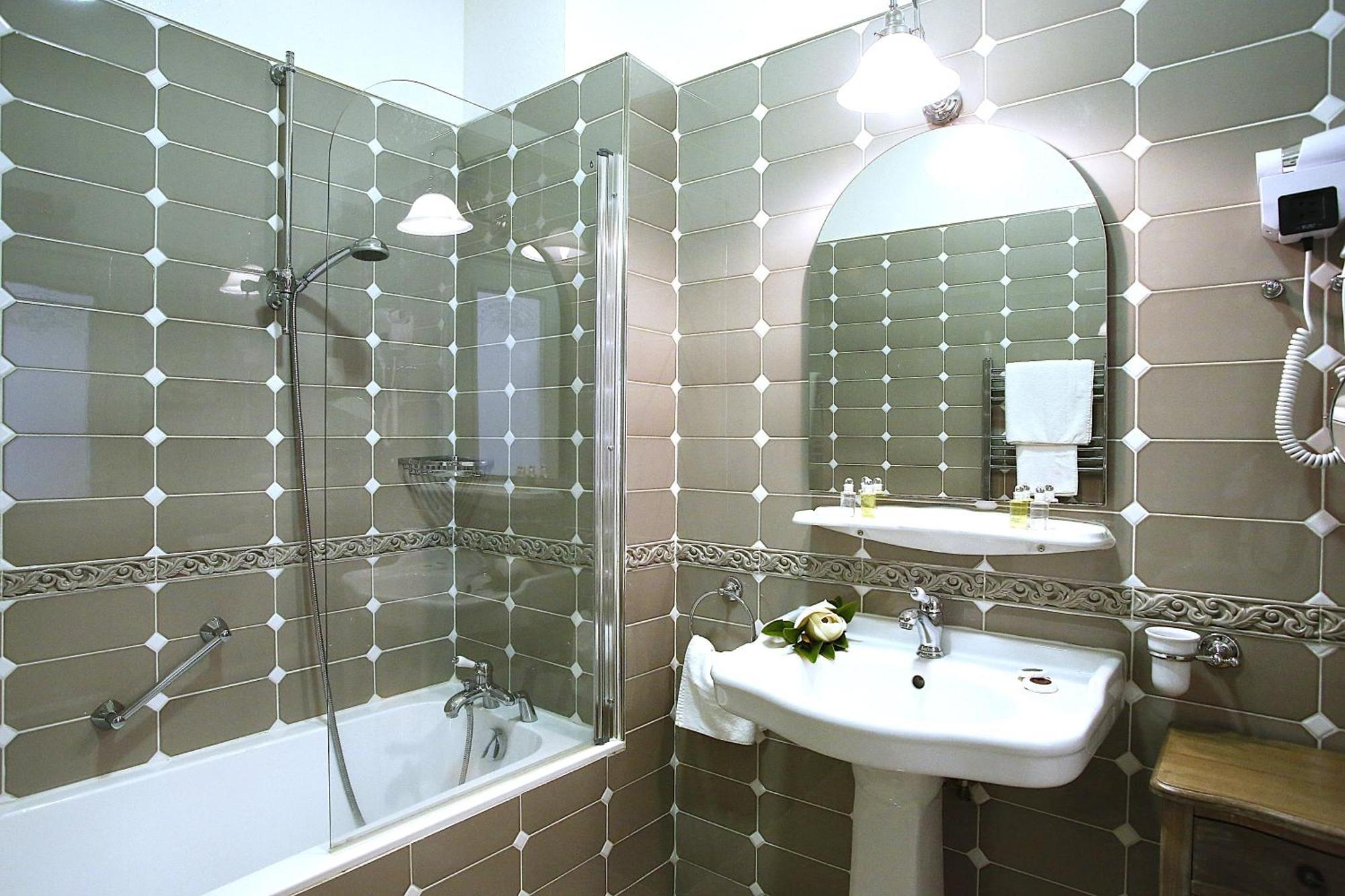 Le Magnolia Hotel Calvi  Ngoại thất bức ảnh