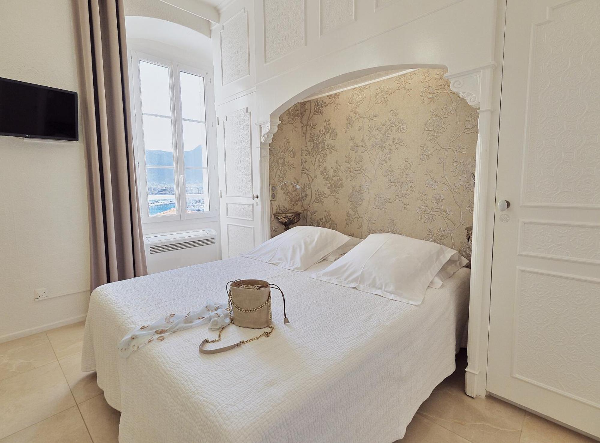 Le Magnolia Hotel Calvi  Ngoại thất bức ảnh