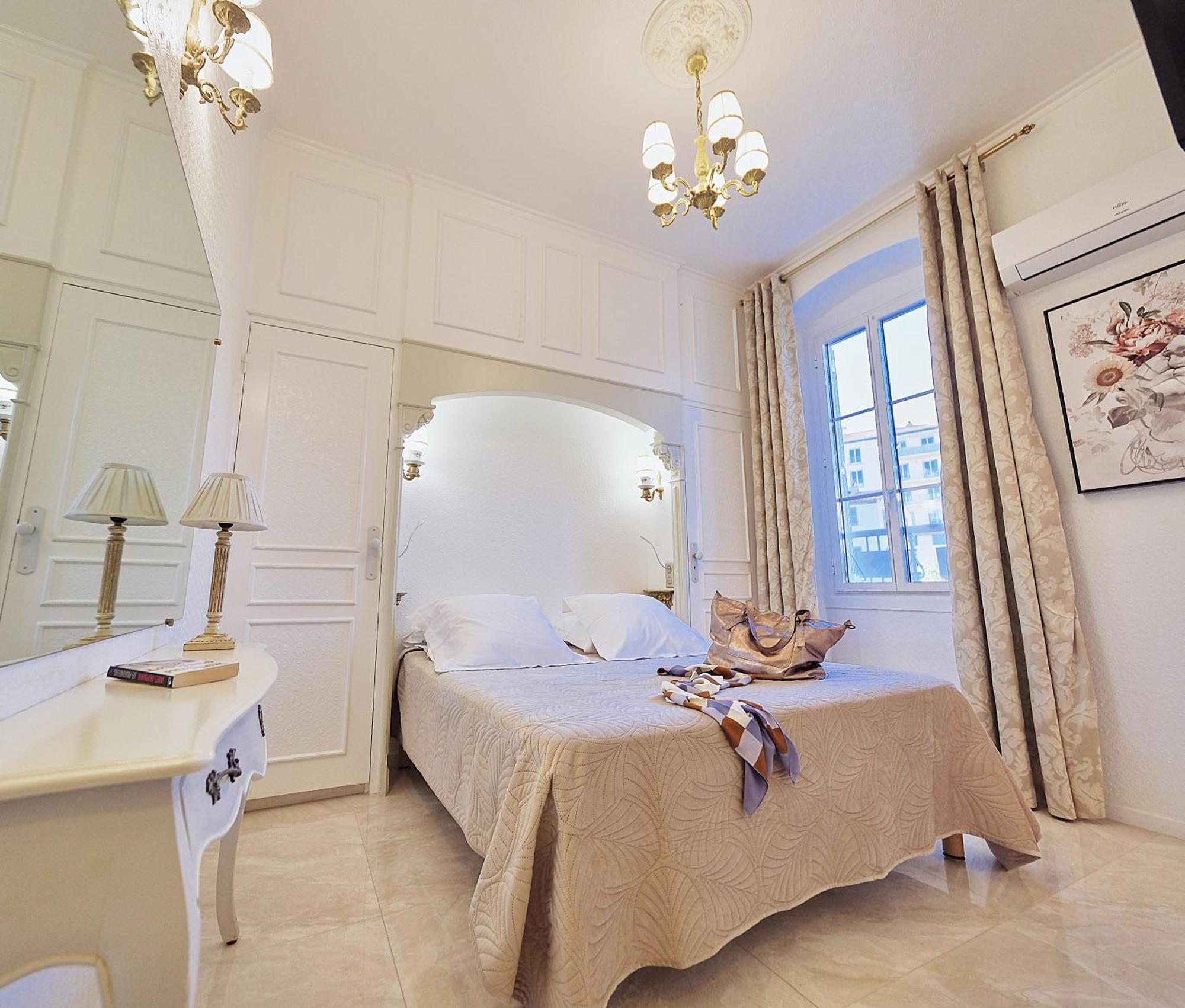 Le Magnolia Hotel Calvi  Ngoại thất bức ảnh