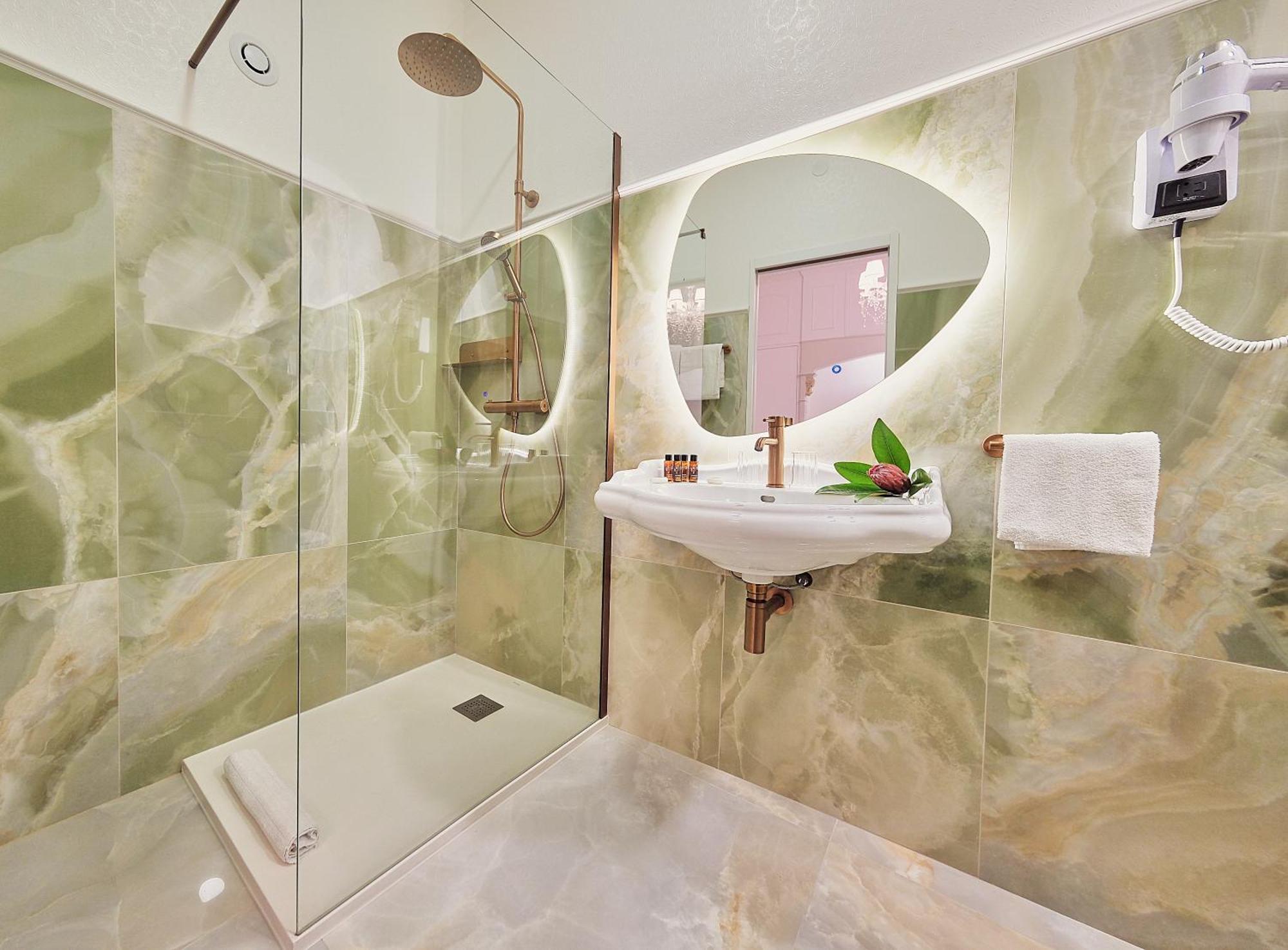 Le Magnolia Hotel Calvi  Ngoại thất bức ảnh